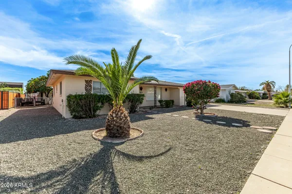 Property Slideshow image 3 of 36 | 5345 e dallas st, Mesa, AZ, 85205