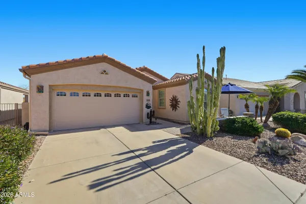 Property Slideshow image 3 of 40 | 5519 s lombardy way, Gilbert, AZ, 85298