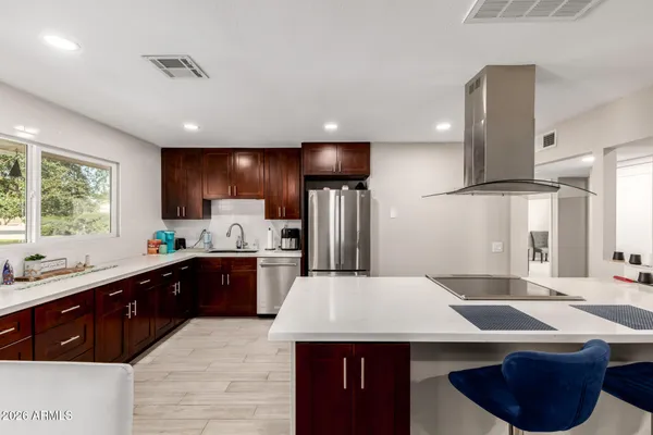 Property Slideshow image 3 of 36 | 19226 n signal butte cir, Sun City, AZ, 85373