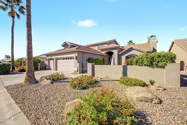 Property Slideshow image 2 of 53 | 10222 e arrowvale dr, Sun Lakes, AZ, 85248