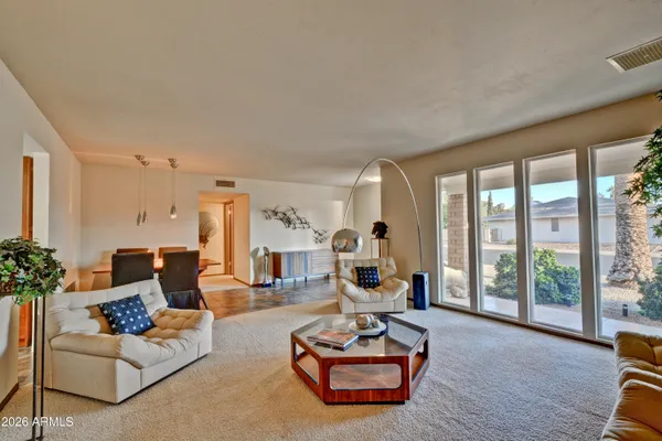 Property Slideshow image 2 of 24 | 10122 w willowcreek cir, Sun City, AZ, 85373