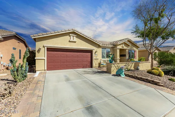 Property Slideshow image 2 of 27 | 20183 n oxbow ln, Maricopa, AZ, 85138