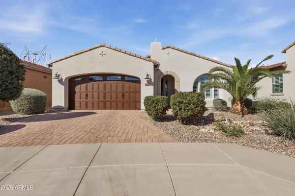 Property Slideshow image 2 of 43 | 92 e iloca ln, Queen Creek, AZ, 85140
