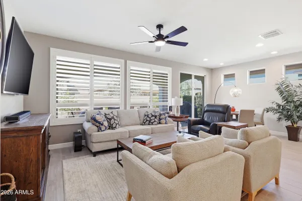 Property Slideshow image 3 of 36 | 92 e iloca ln, Queen Creek, AZ, 85140