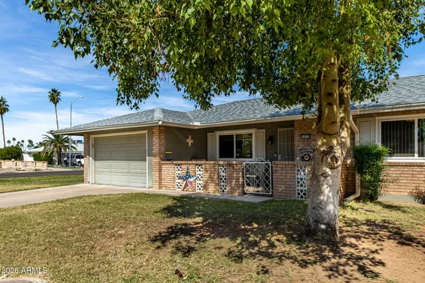 Property Slideshow image 2 of 33 | 10212 w royal oak rd, Sun City, AZ, 85351