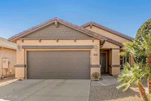 Property Slideshow image 2 of 32 | 231 w ironhorse ln, San Tan Valley, AZ, 85143