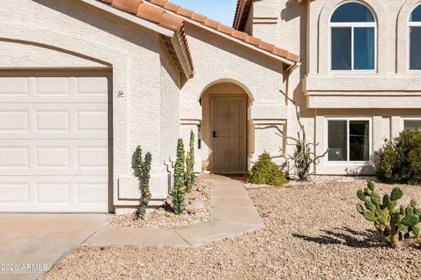 Property Slideshow image 3 of 39 | 11435 s 46th st, Phoenix, AZ, 85044