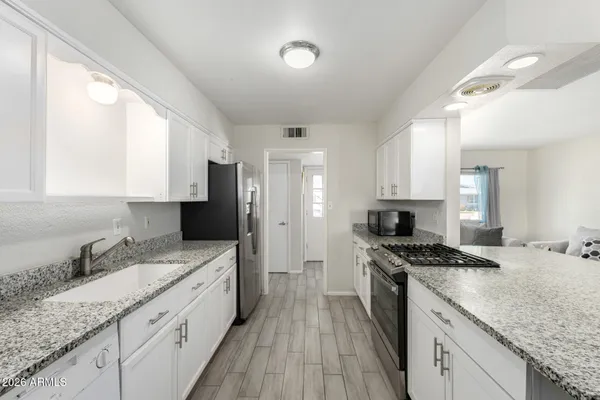 Property Slideshow image 3 of 61 | 11467 n desert hills dr, Sun City, AZ, 85351