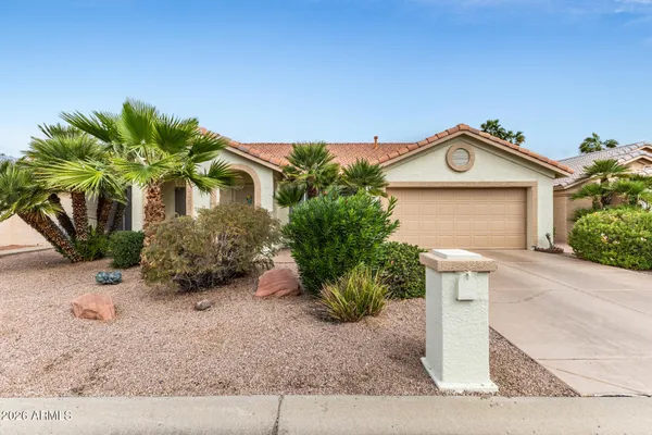 Property Slideshow image 2 of 31 | 15764 w piccadilly rd, Goodyear, AZ, 85395