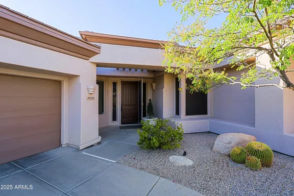 Property Slideshow image 3 of 112 | 34332 n 61st pl, Scottsdale, AZ, 85266