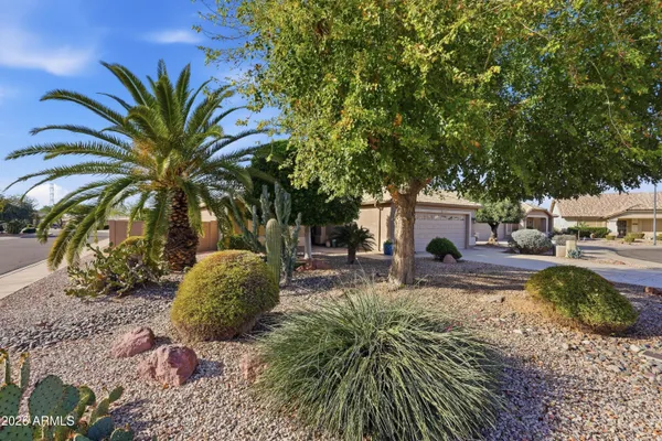 Property Slideshow image 2 of 26 | 20108 n 110th ave, Sun City, AZ, 85373