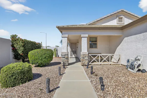 Property Slideshow image 2 of 22 | 10416 w runion dr, Peoria, AZ, 85382