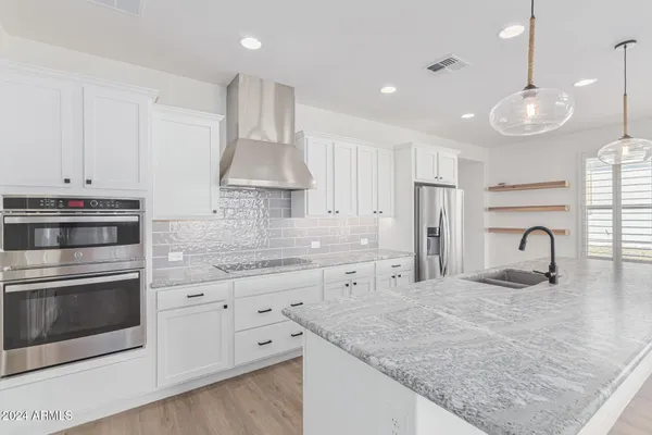 Property Slideshow image 3 of 27 | 4122 desert moon dr, Wickenburg, AZ, 85390