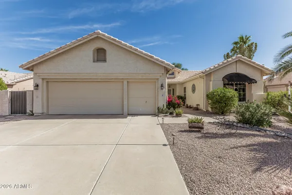 Property Slideshow image 2 of 41 | 24933 s stoney lake dr # 31, Sun Lakes, AZ, 85248