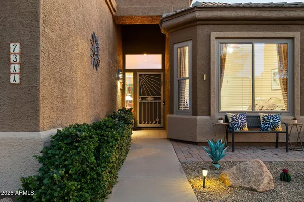 Property Slideshow image 2 of 68 | 7311 e canyon wren dr, Gold Canyon, AZ, 85118