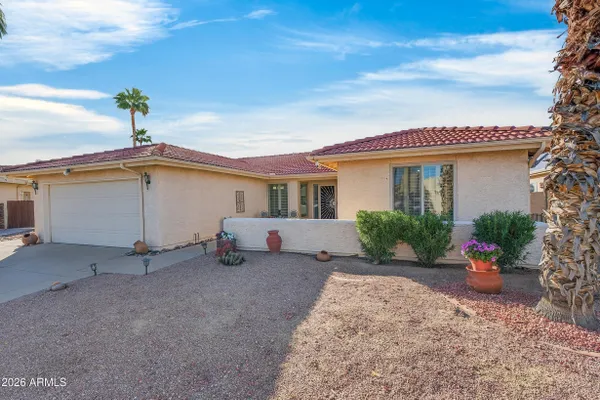 Property Slideshow image 3 of 38 | 10723 e navajo pl, Sun Lakes, AZ, 85248