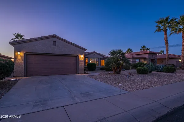 Property Slideshow image 2 of 49 | 19346 n echo rim dr, Surprise, AZ, 85387