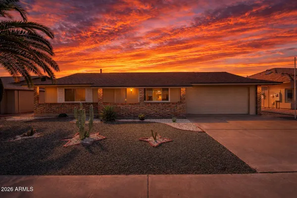 Property Slideshow image 2 of 32 | 10329 w floriade dr, Sun City, AZ, 85351