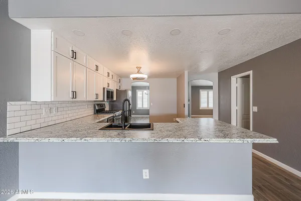 Property Slideshow image 3 of 27 | 11059 w irma ln, Peoria, AZ, 85373