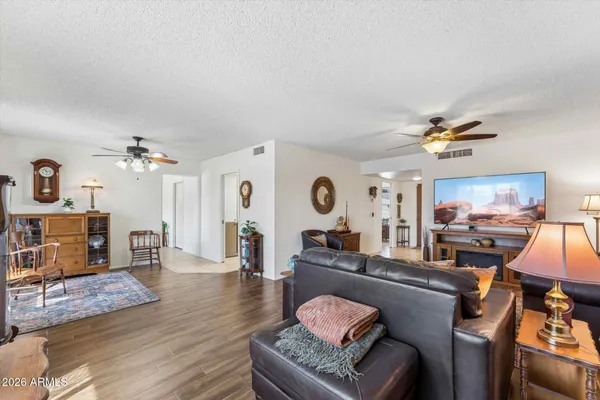 Property Slideshow image 2 of 29 | 9721 w greenway rd, Sun City, AZ, 85351