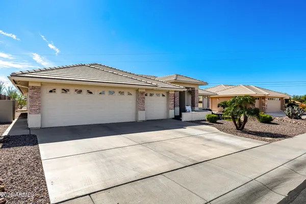 Property Slideshow image 3 of 29 | 11031 e olla ave, Mesa, AZ, 85212