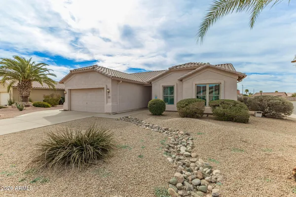 Property Slideshow image 3 of 43 | 1413 e peach tree dr, Chandler, AZ, 85249
