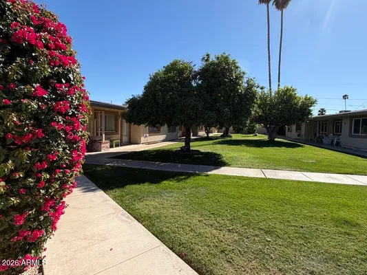 Property Slideshow image 2 of 17 | 10619 w coggins dr, Sun City, AZ, 85351