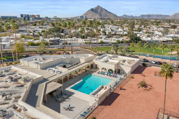 Property Slideshow image 2 of 32 | 7970 e camelback rd 306, Scottsdale, AZ, 85251