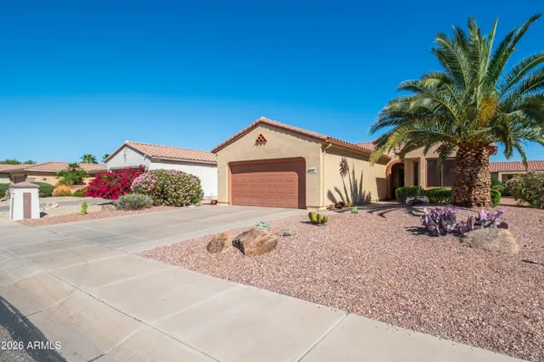 Property Slideshow image 2 of 33 | 16816 w palisade trail ln, Surprise, AZ, 85387