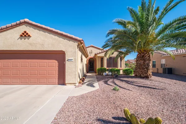 Property Slideshow image 3 of 33 | 16816 w palisade trail ln, Surprise, AZ, 85387