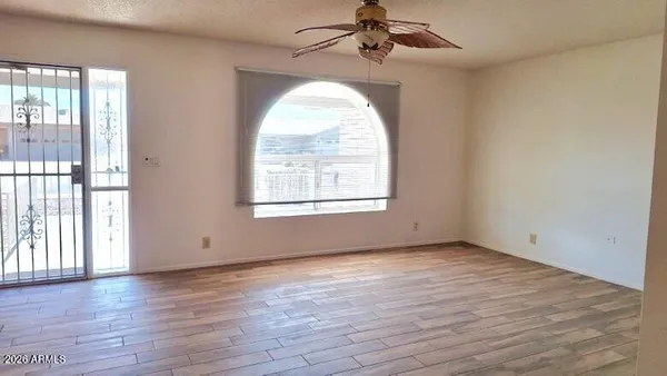 Property Slideshow image 3 of 19 | 8350 e lakeview ave, Mesa, AZ, 85209