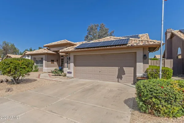 Property Slideshow image 3 of 32 | 10965 w tonopah dr, Peoria, AZ, 85373