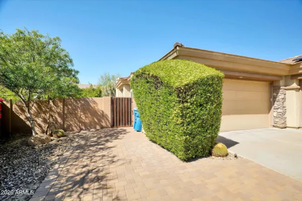 Property Slideshow image 3 of 93 | 40808 n thunder hills ct, Phoenix, AZ, 85086
