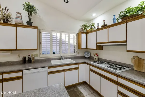 Property Slideshow image 2 of 70 | 9510 e sunridge dr, Sun Lakes, AZ, 85248