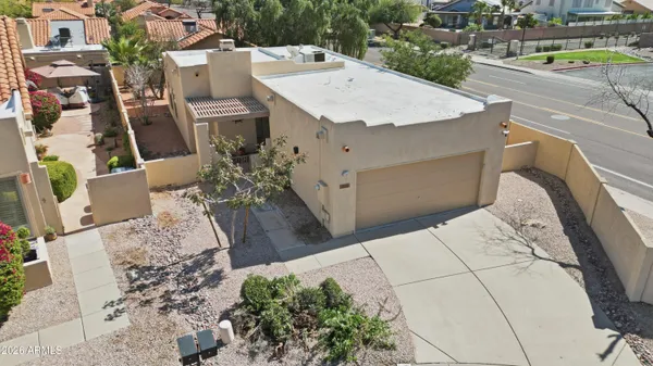 Property Slideshow image 3 of 25 | 13045 s 45th pl, Phoenix, AZ, 85044