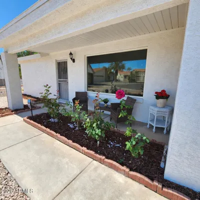 Property Slideshow image 2 of 24 | 8121 e emelita ct, Mesa, AZ, 85208