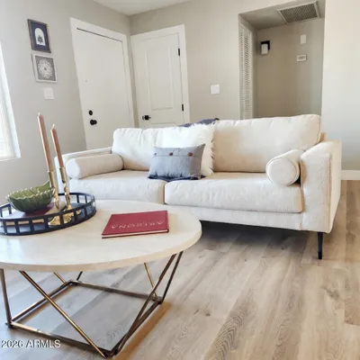 Property Slideshow image 3 of 24 | 8121 e emelita ct, Mesa, AZ, 85208