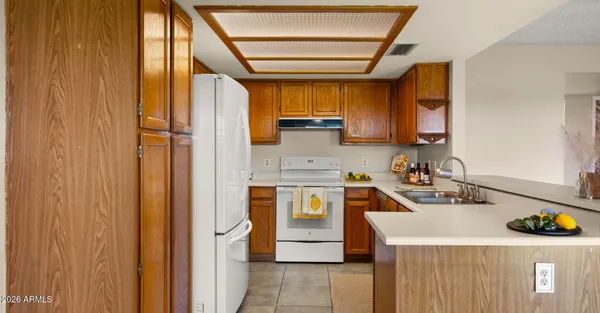 Property Slideshow image 2 of 17 | 9425 w mcrae way, Peoria, AZ, 85382