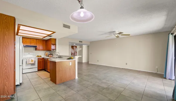 Property Slideshow image 3 of 17 | 9425 w mcrae way, Peoria, AZ, 85382