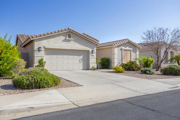 Property Slideshow image 2 of 63 | 2512 e katrina trl, Casa Grande, AZ, 85194