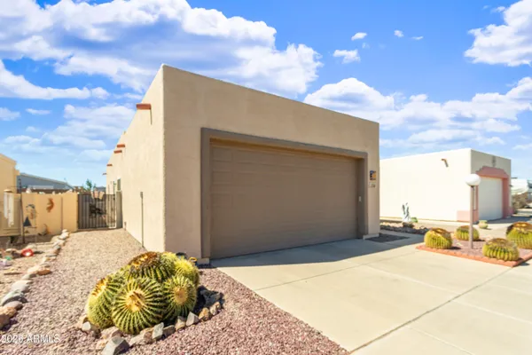 Property Slideshow image 3 of 30 | 246 s clubhouse ln, Sierra Vista, AZ, 85635