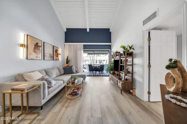 Property Slideshow image 2 of 28 | 17404 n 99th ave 102, Sun City, AZ, 85373