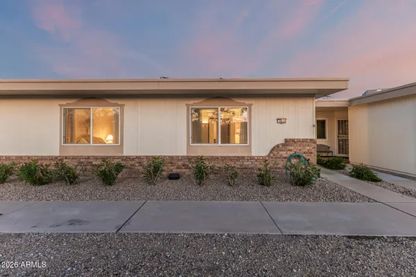 Property Slideshow image 2 of 46 | 9935 w hutton dr, Sun City, AZ, 85351