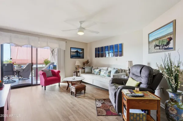 Property Slideshow image 2 of 40 | 17404 n 99th ave 333, Sun City, AZ, 85373