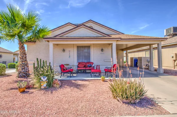 Property Slideshow image 2 of 32 | 6542 s sawgrass dr, Chandler, AZ, 85249