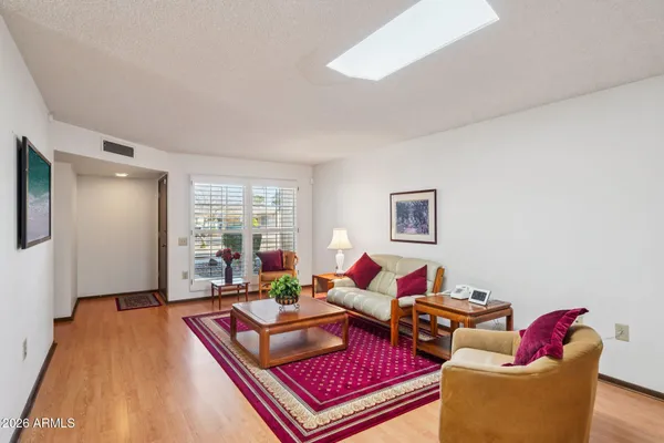 Property Slideshow image 3 of 47 | 17203 n pinion ln, Sun City, AZ, 85373