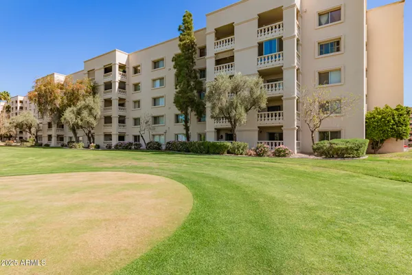 Property Slideshow image 2 of 38 | 7910 e camelback rd 104, Scottsdale, AZ, 85251