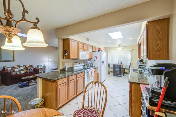 Property Slideshow image 3 of 37 | 10022 w kingswood cir, Sun City, AZ, 85351