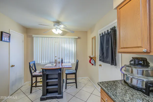 Property Slideshow image 2 of 37 | 10022 w kingswood cir, Sun City, AZ, 85351