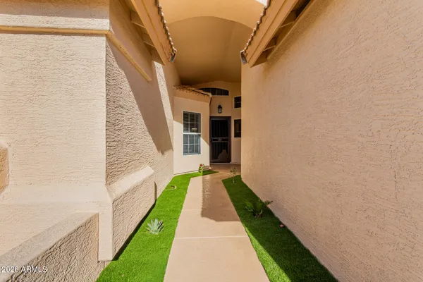 Property Slideshow image 3 of 54 | 14672 w whitton ave, Goodyear, AZ, 85395